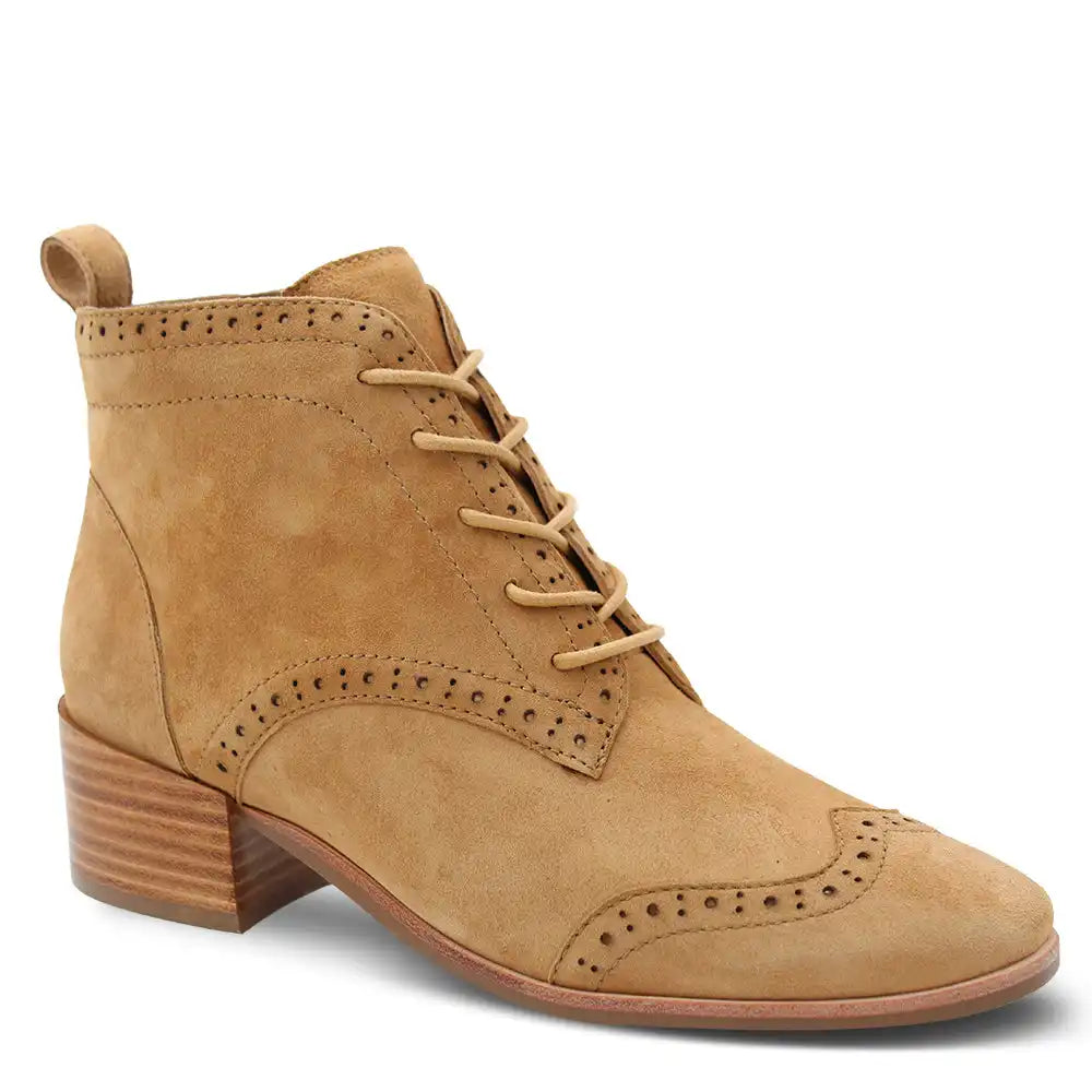 SEOUL WOMENS HEEL BOOT