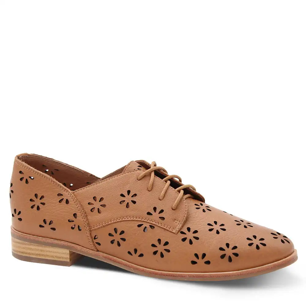 QARLOS WOMENS FLAT LACE COURT
