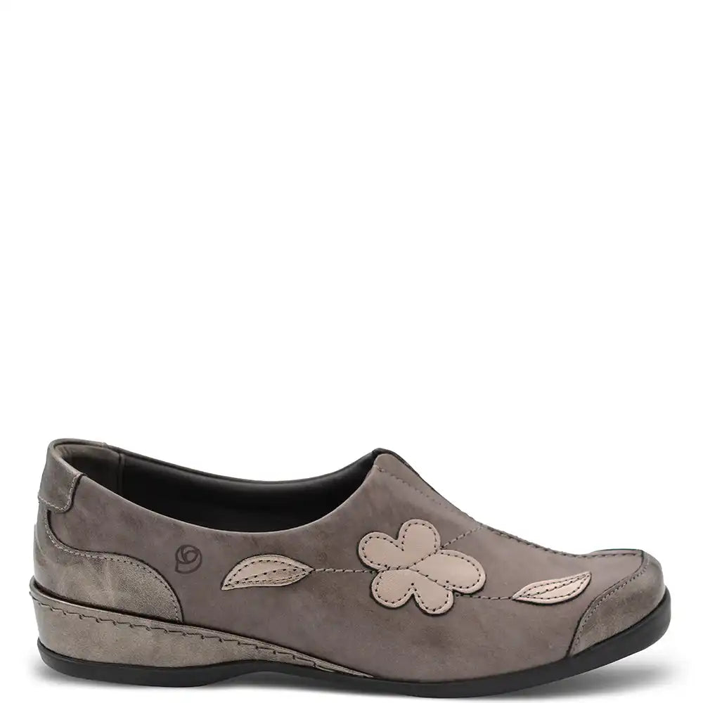 ADELINE FLAT COURT