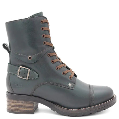 CRAVE WOMENS FLAT BOOT