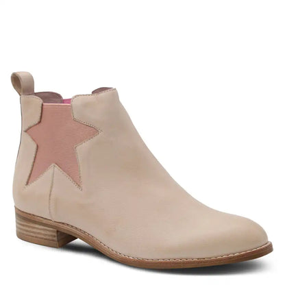 CINCHE WOMENS FLAT BOOT