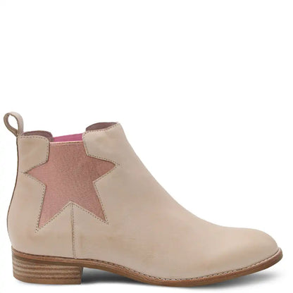 CINCHE WOMENS FLAT BOOT
