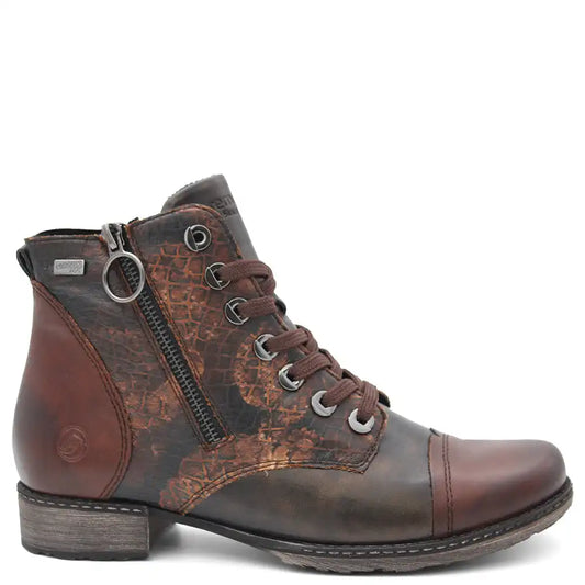 D4382 WOMENS FLAT BOOT