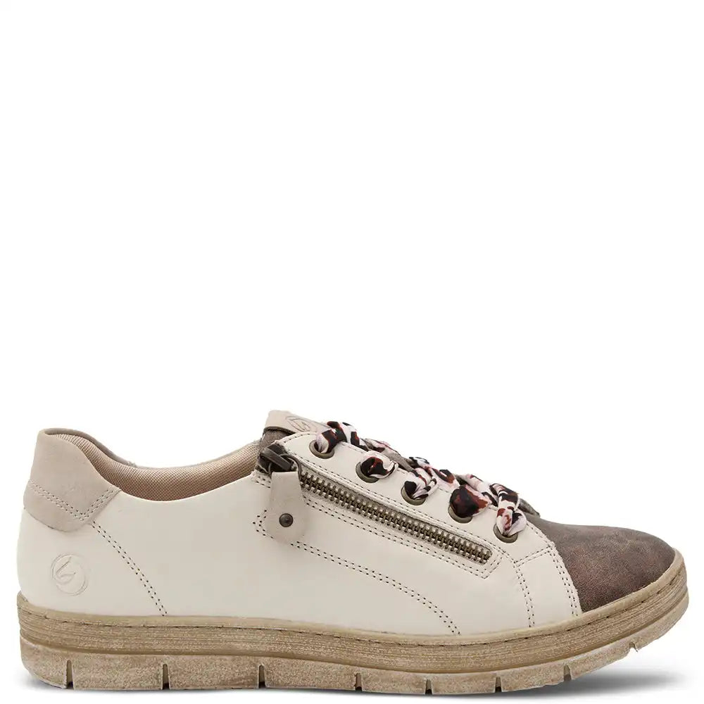 D5825 WOMENS SNEAKER