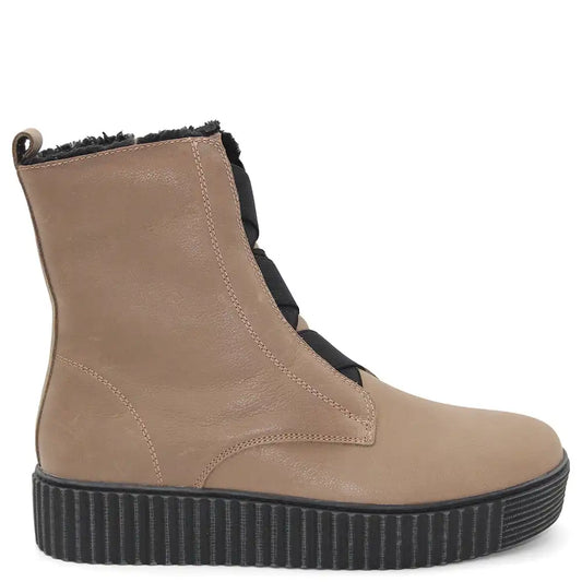 DATING WOMENS FLAT BOOT