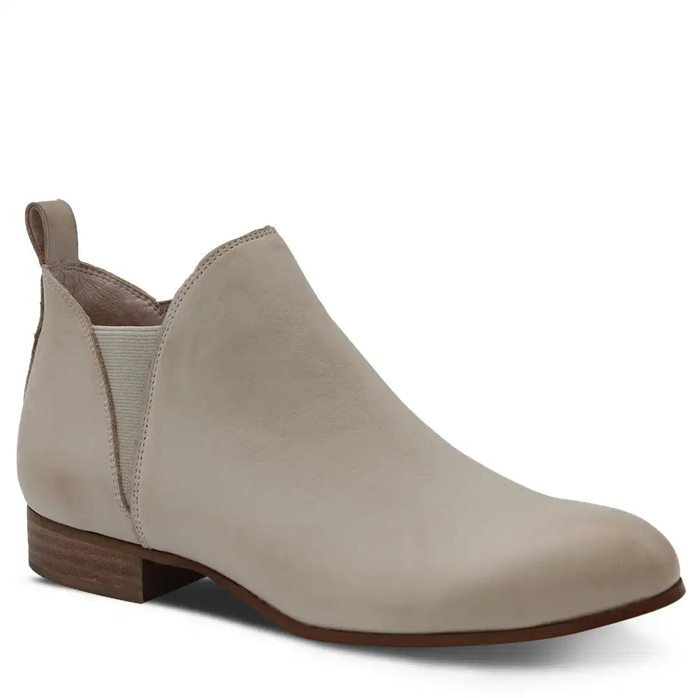 FOE WOMENS FLAT BOOT