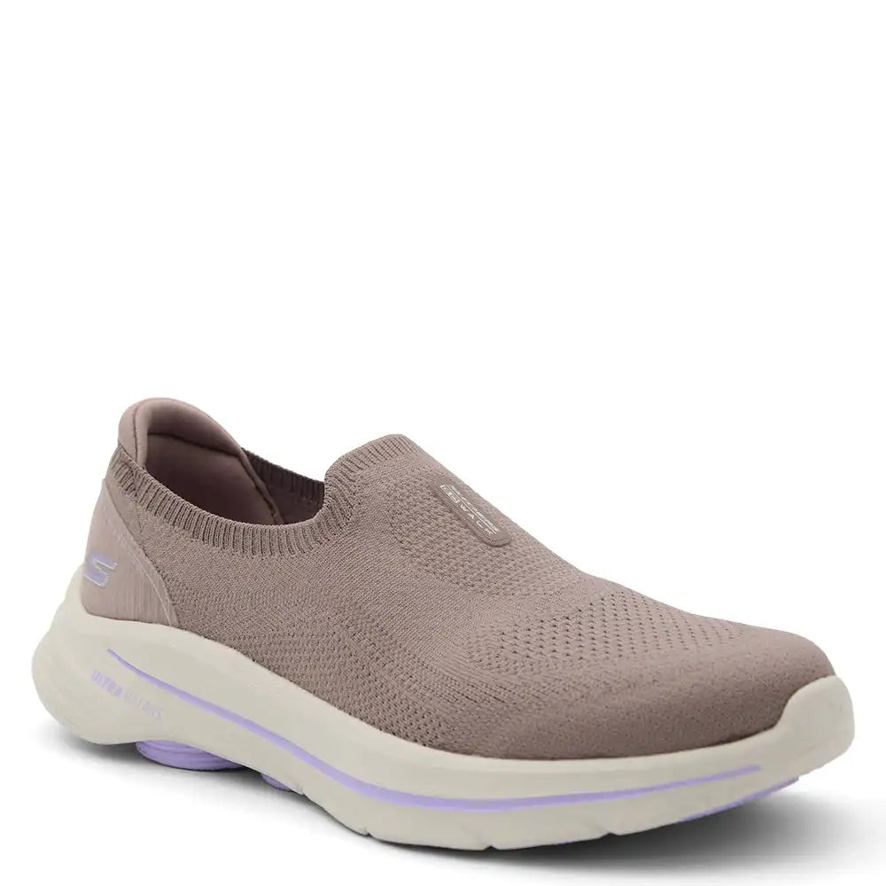 GO WALK 8 ALEENA WOMENS SNEAKER