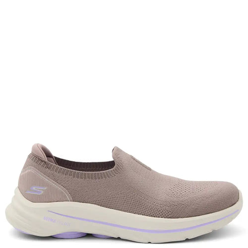 GO WALK 8 ALEENA WOMENS SNEAKER