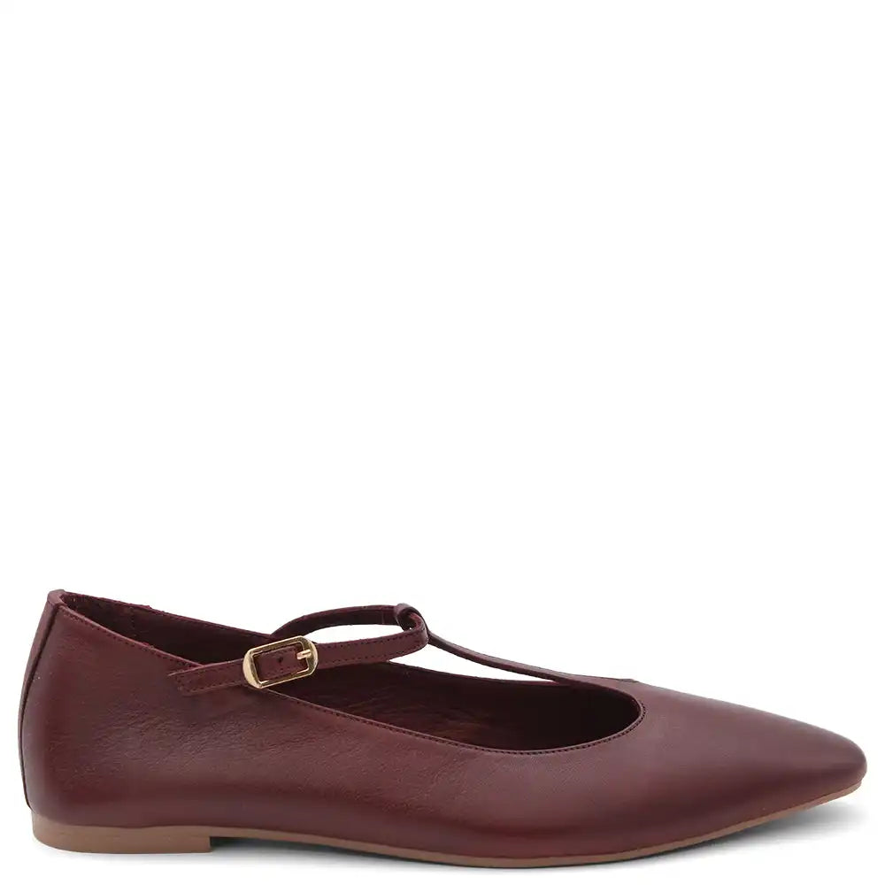 HANIA WOMENS FLAT COURT