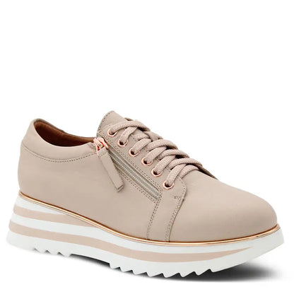 HOSTING WOMENS PLATFORM SNEAKER