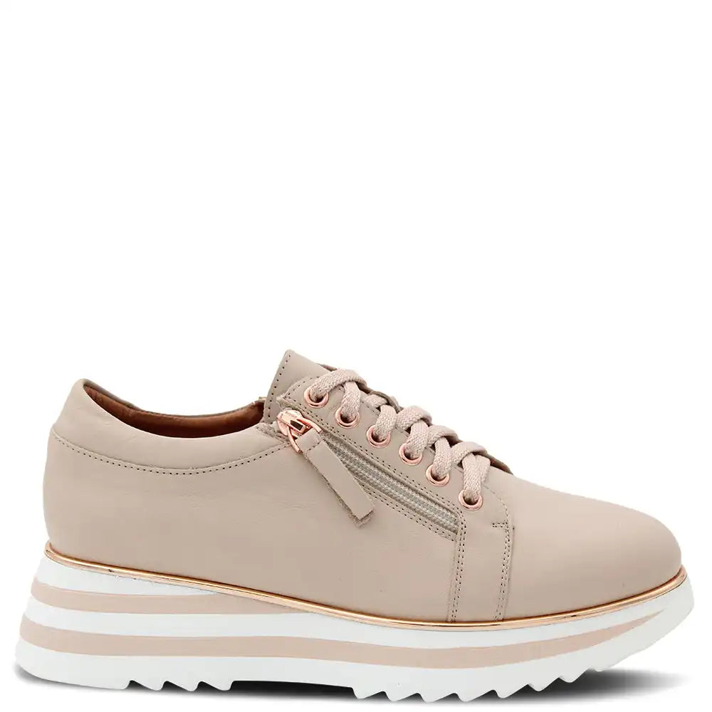 HOSTING WOMENS PLATFORM SNEAKER