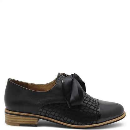 AVIT WOMENS FLAT COURT