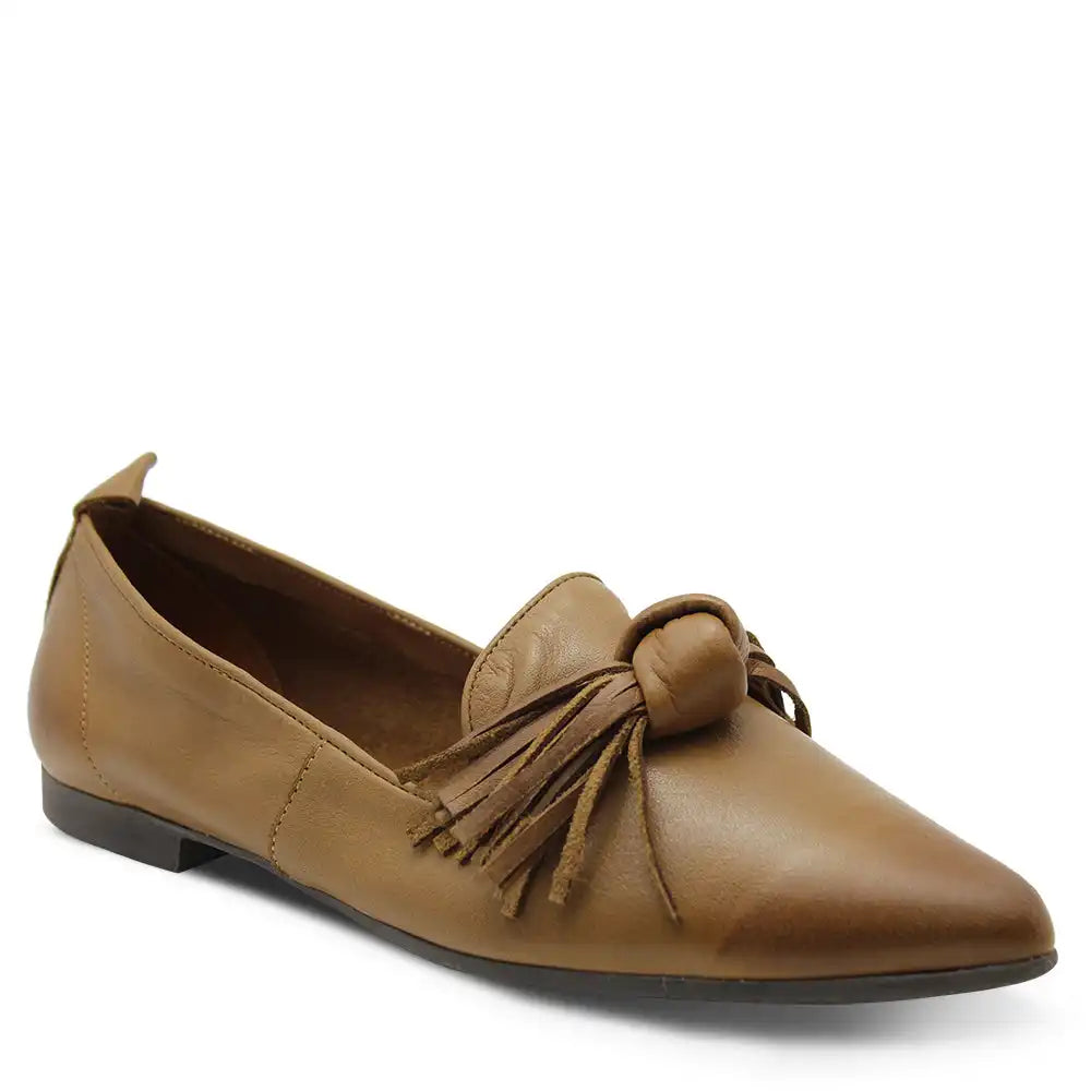 BESTIE WOMENS FLAT SLIP ON
