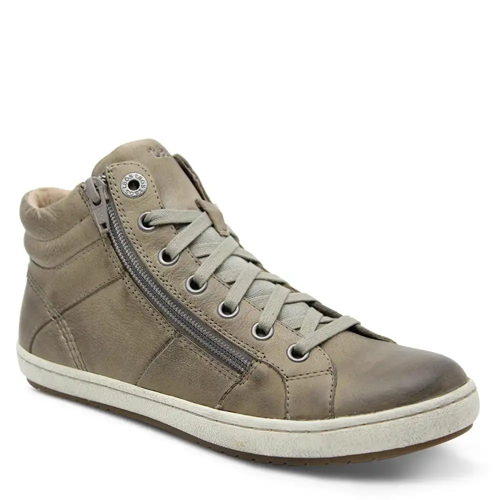 UNION WOMENS FLAT BOOT