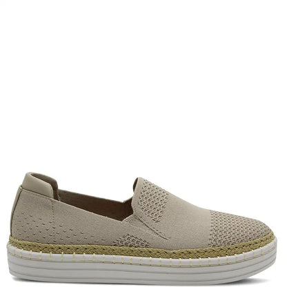 QUEEN WOMENS FLAT CASUAL