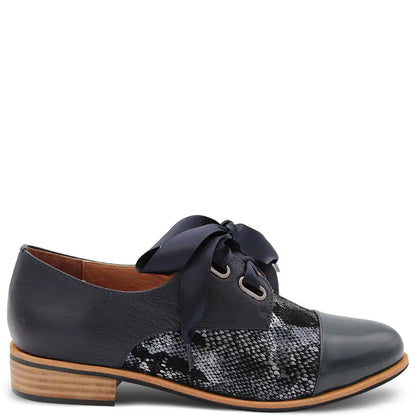 AVIT WOMENS FLAT COURT