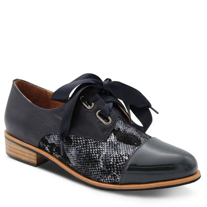 AVIT WOMENS FLAT COURT