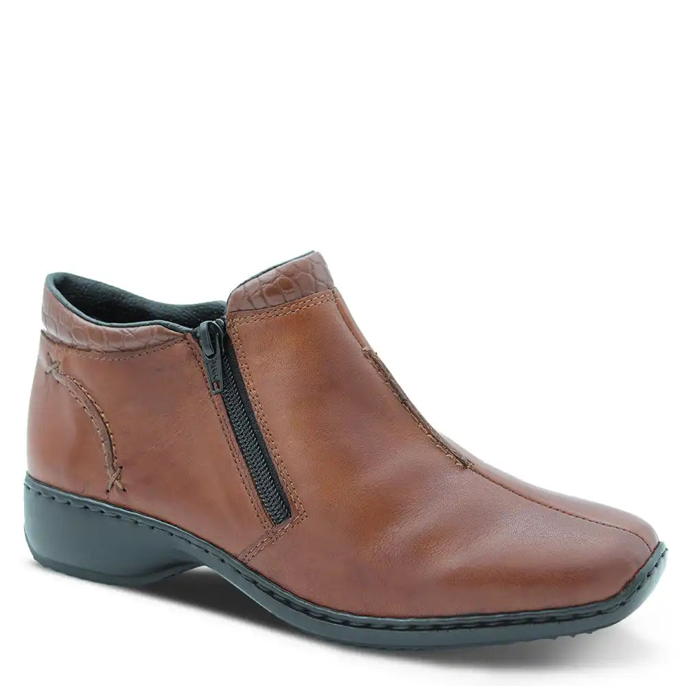 L3882 WOMENS FLAT BOOT