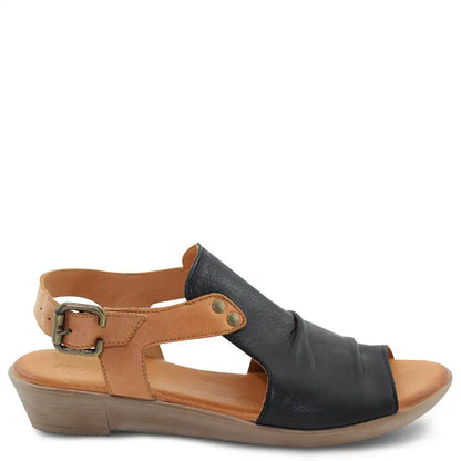 ALIAH FLAT SANDAL