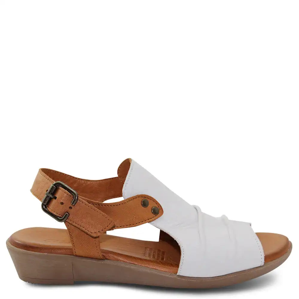 ALIAH FLAT SANDAL