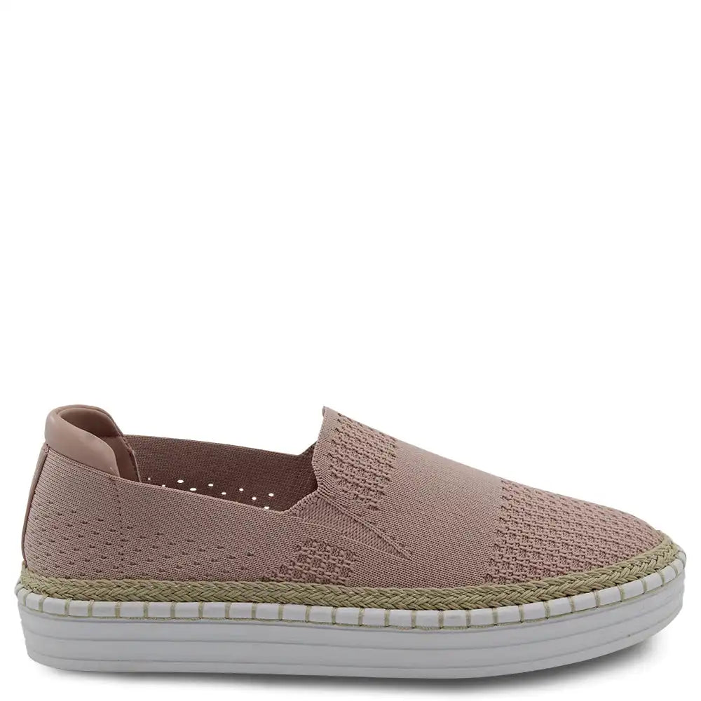 QUEEN WOMENS FLAT CASUAL