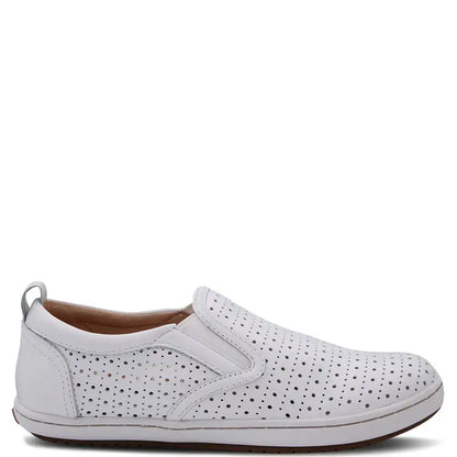 COURT WOMENS SLIP ON SNEAKERS