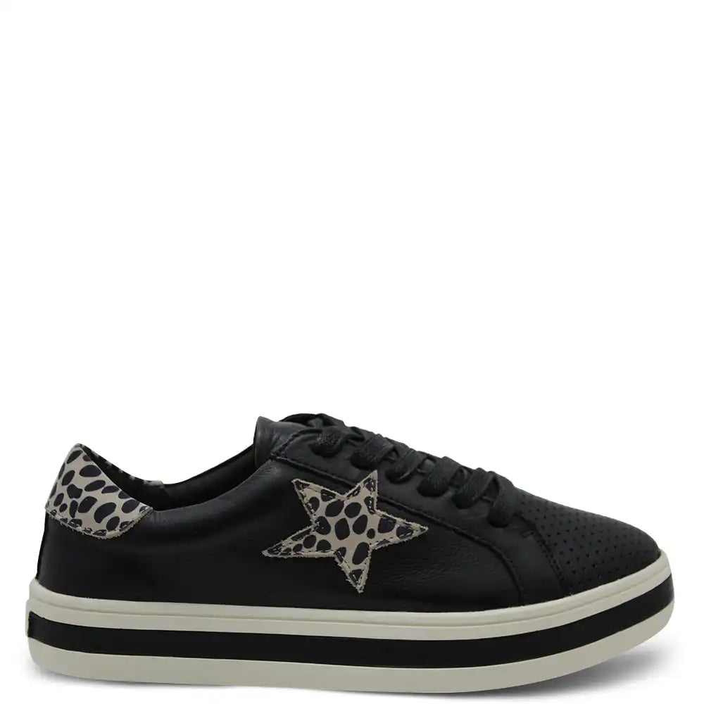 PIXIE WOMENS SNEAKER