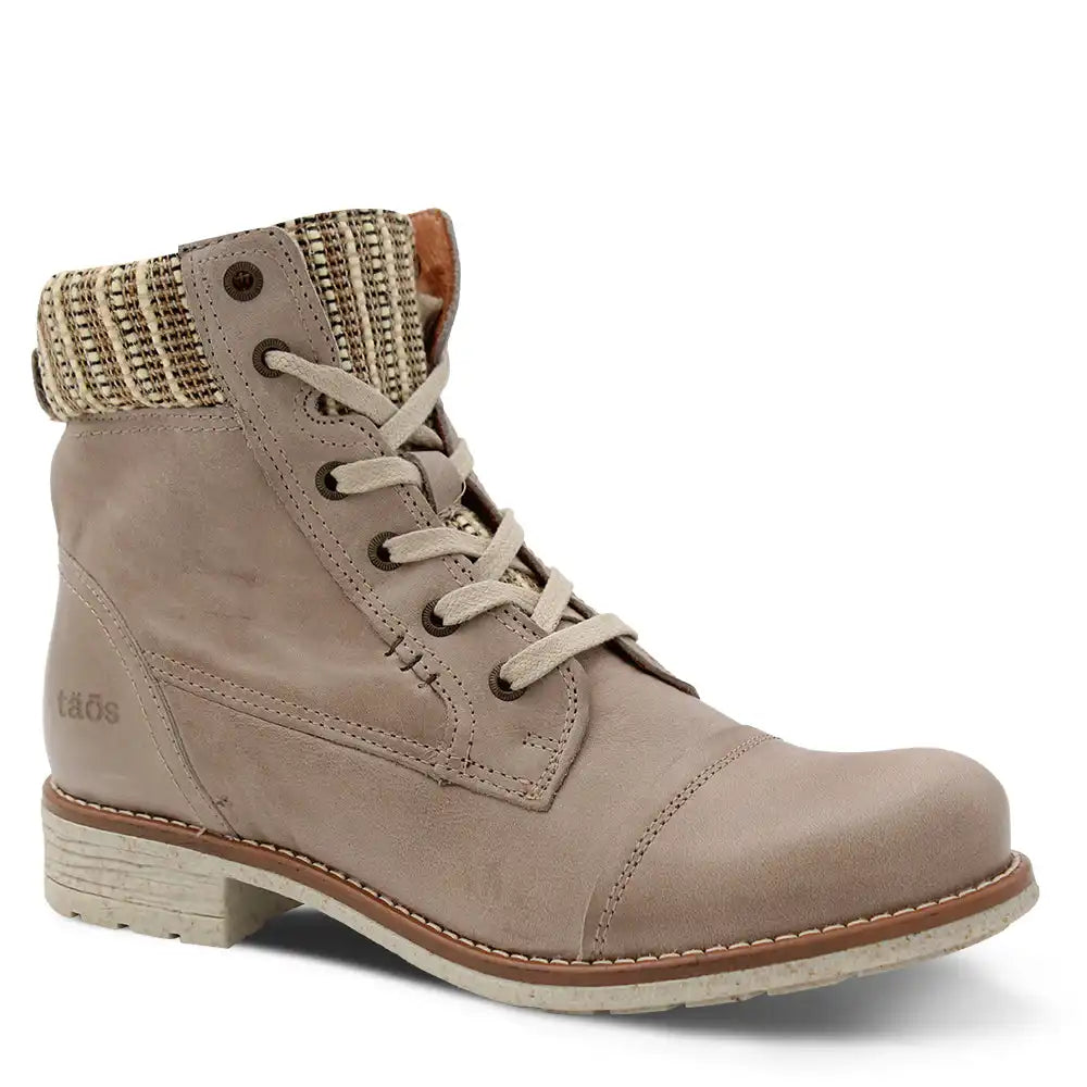 CAPTAIN WOMENS FLAT BOOT