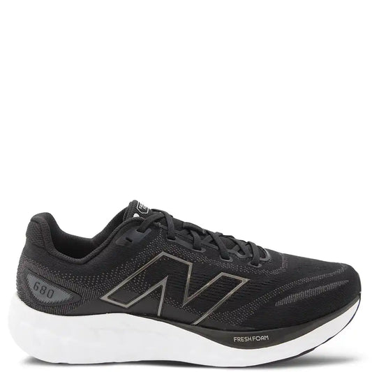 M680 V8 MENS RUNNING