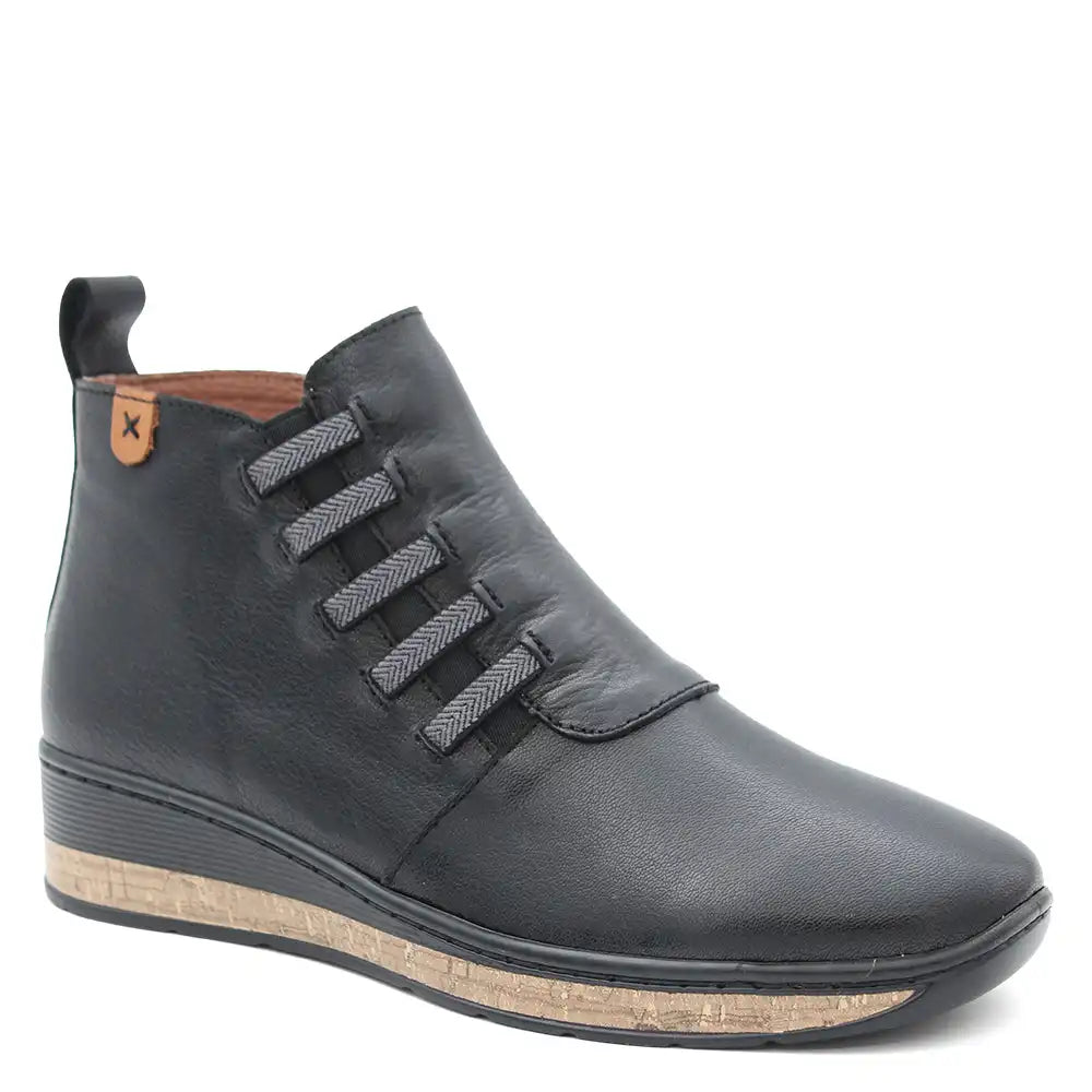 MADDY WOMENS WEDGE BOOT