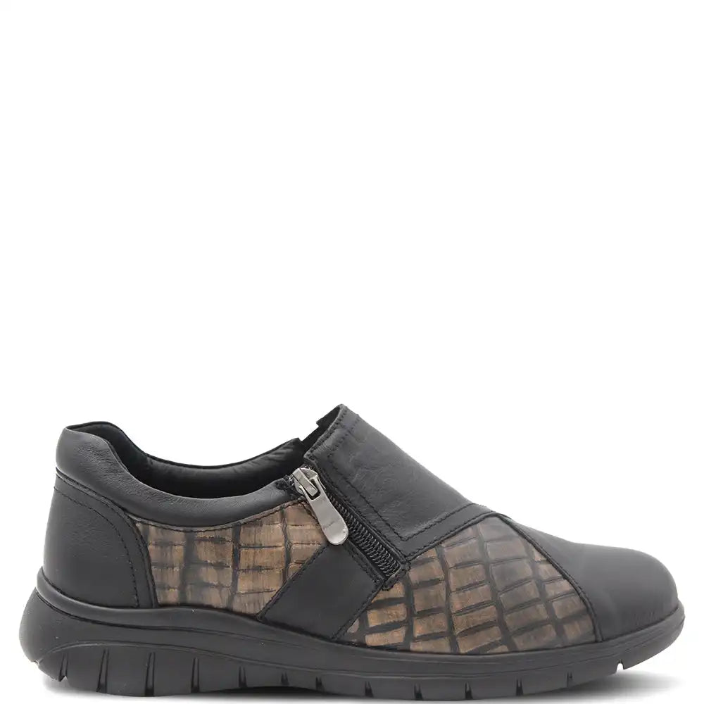 MERGER WOMENS FLAT COURT