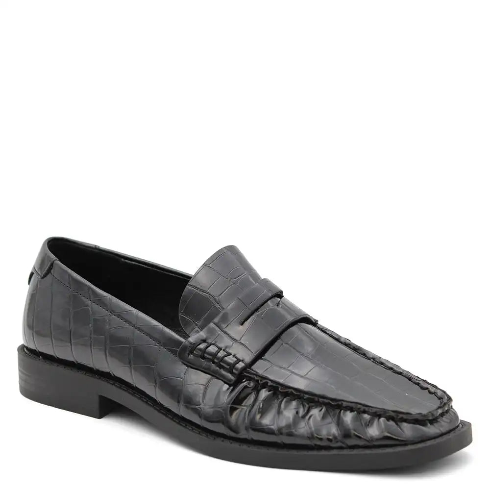 QUANNAH WOMENS FLAT MOCCASIN
