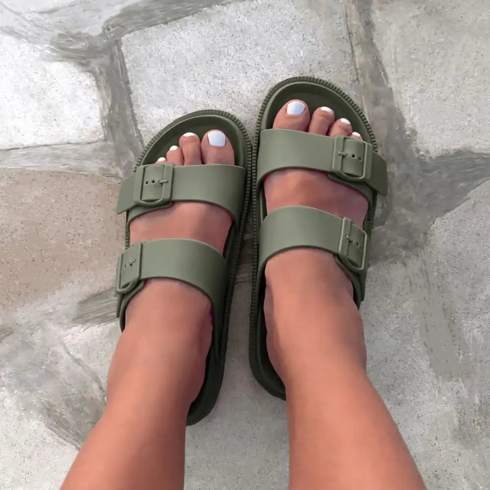 SOLESEEKER WOMENS SLIDES
