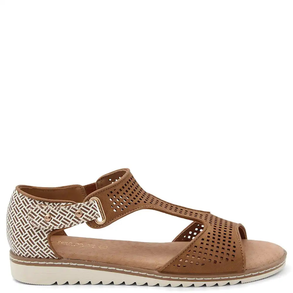 VOYAGE WOMENS FLAT SANDAL