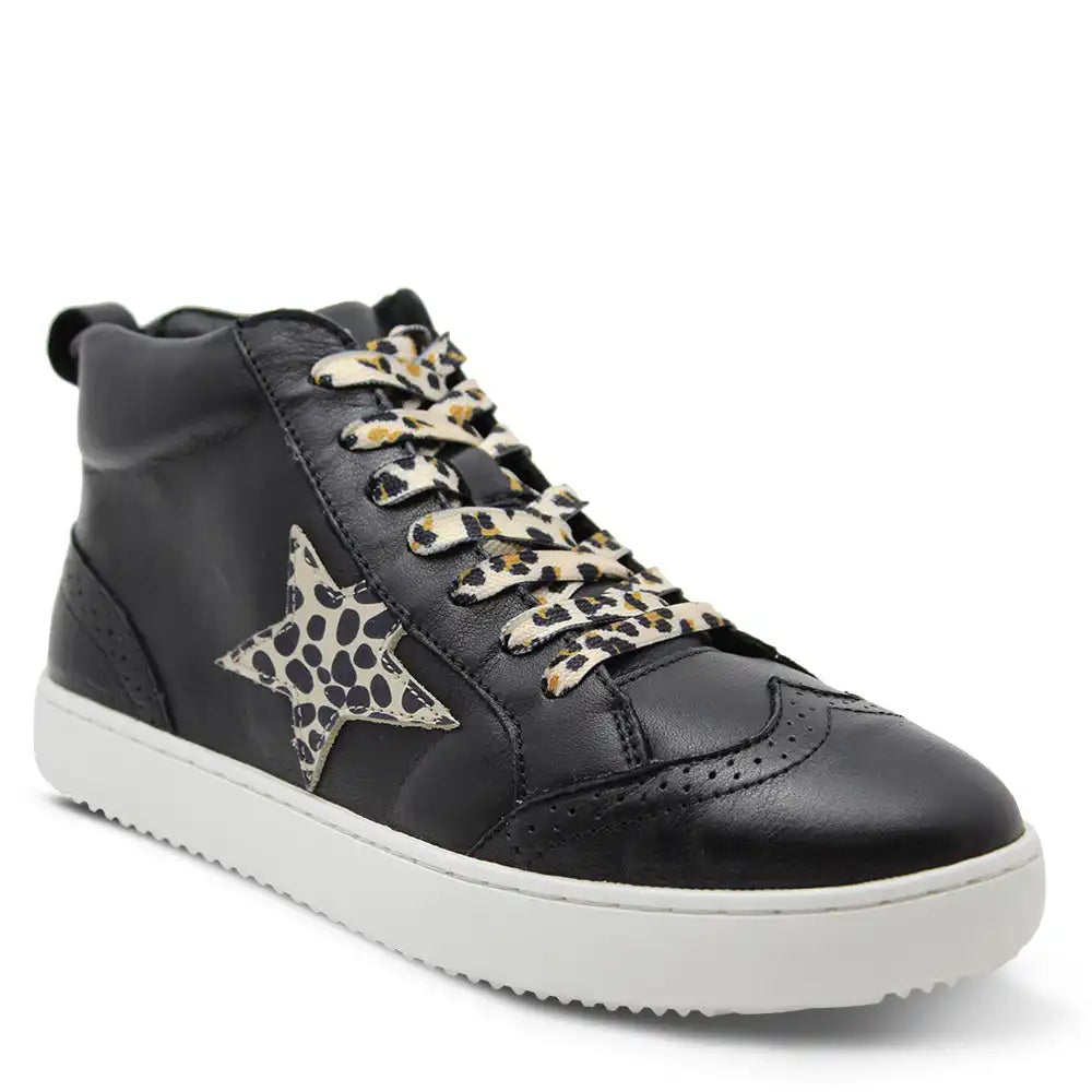 VANITY WOMENS LACE UP BOOT