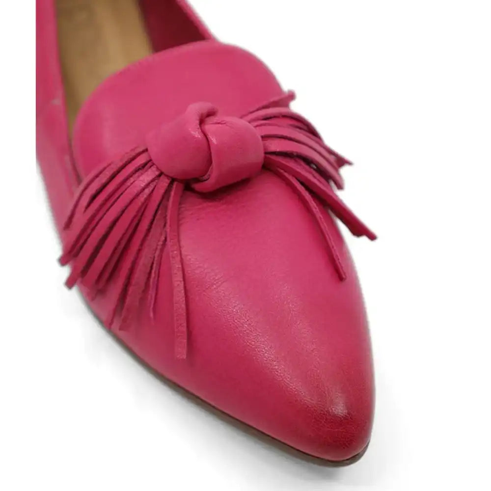 BESTIE WOMENS FLAT SLIP ON