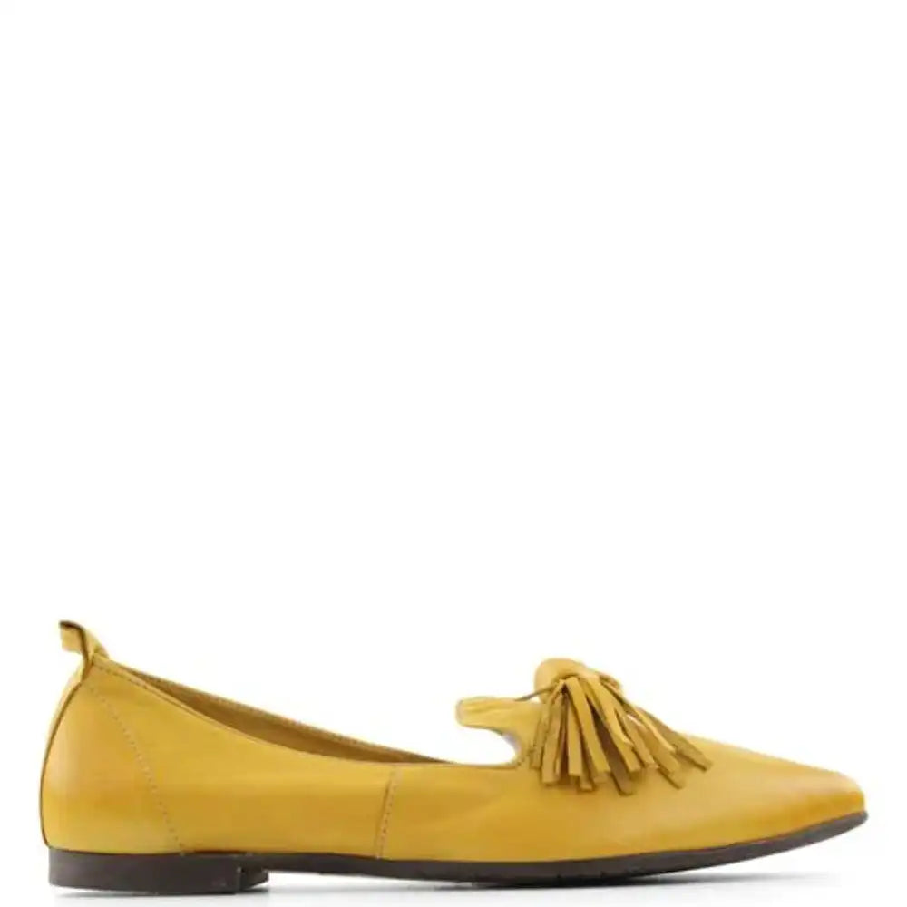 BESTIE WOMENS FLAT SLIP ON
