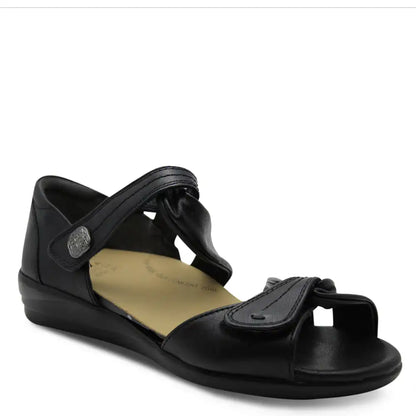 DOXIE FLAT SANDAL