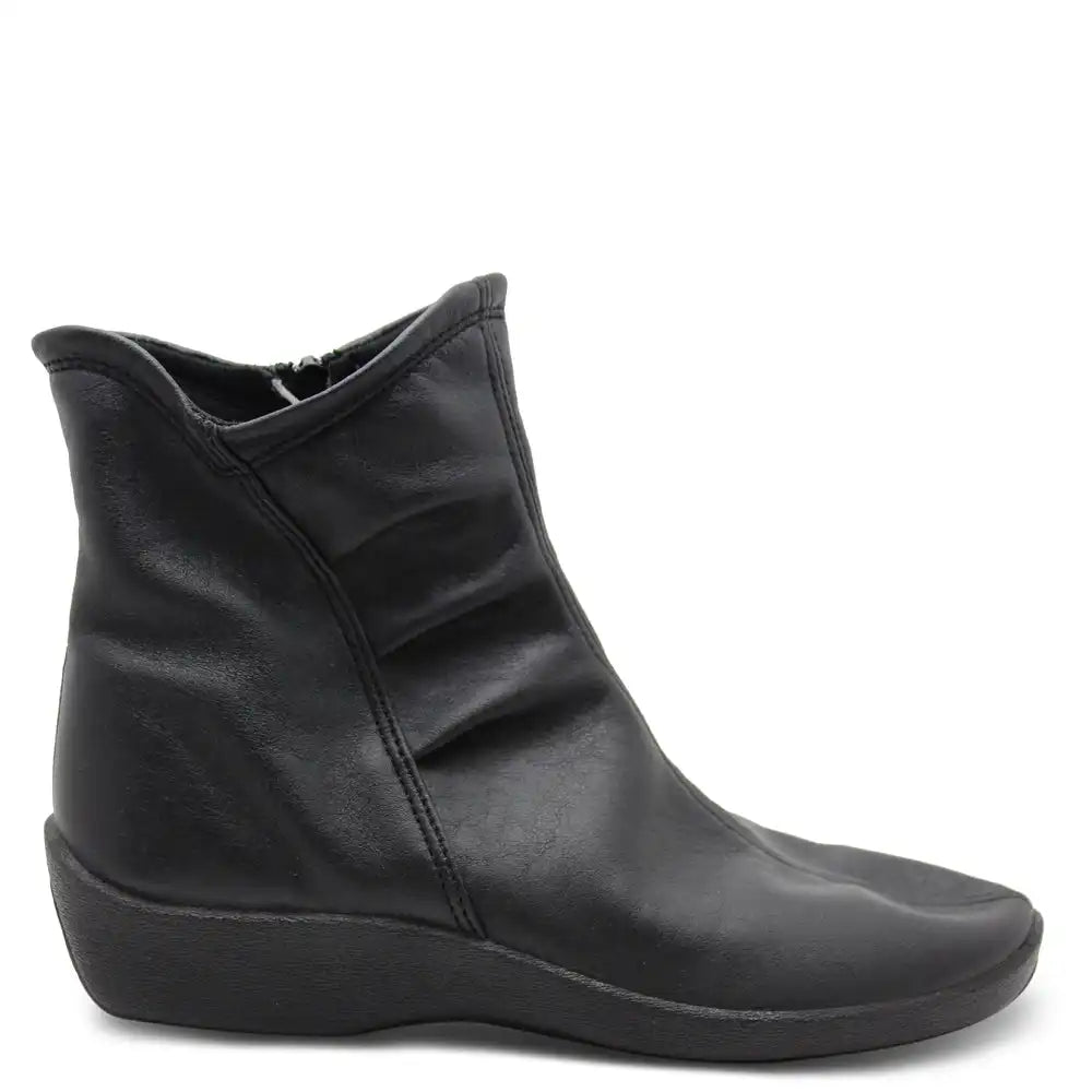 L19 WOMENS  FLAT BOOT