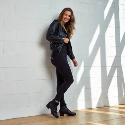 LIST WOMENS HEEL BOOT