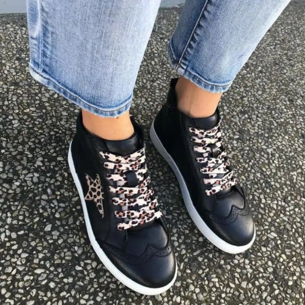 VANITY WOMENS LACE UP BOOT